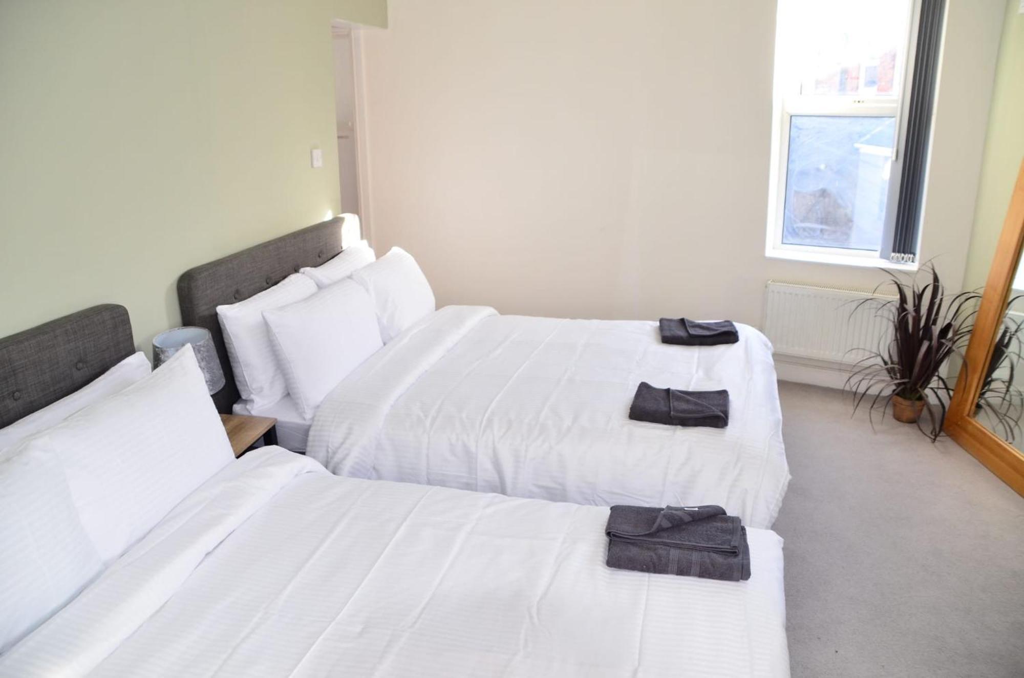 Blok 3 -Jacuzzi Suites, Apartment & Ensuite Rooms 블랙풀 외부 사진