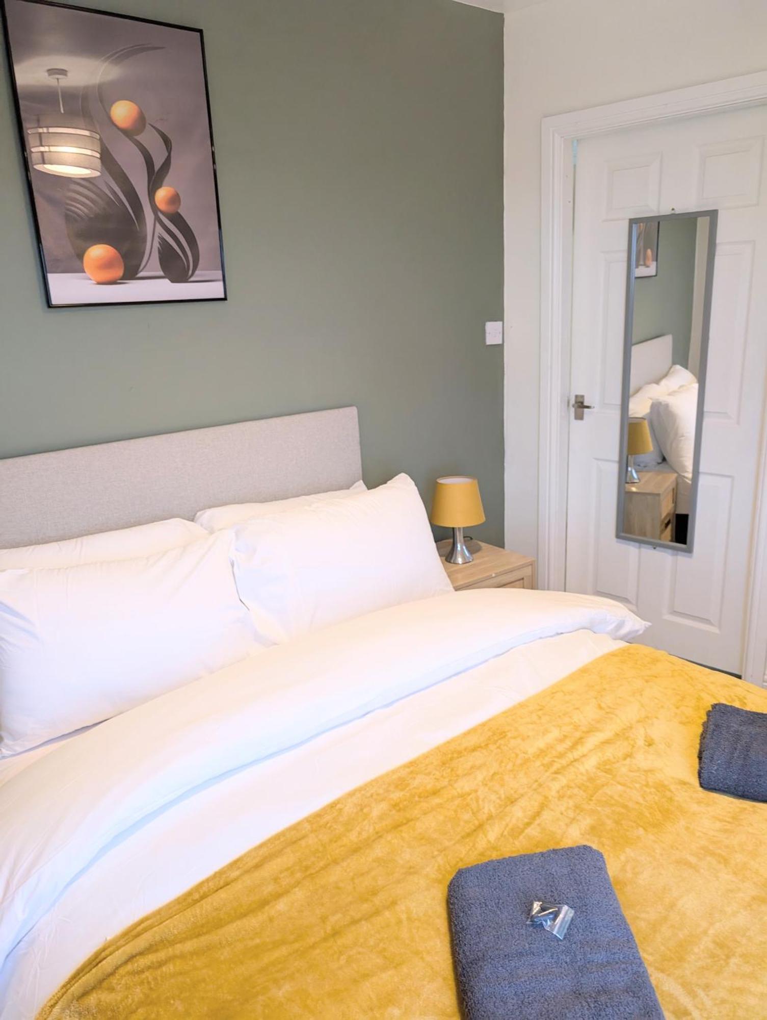 Blok 3 -Jacuzzi Suites, Apartment & Ensuite Rooms 블랙풀 외부 사진
