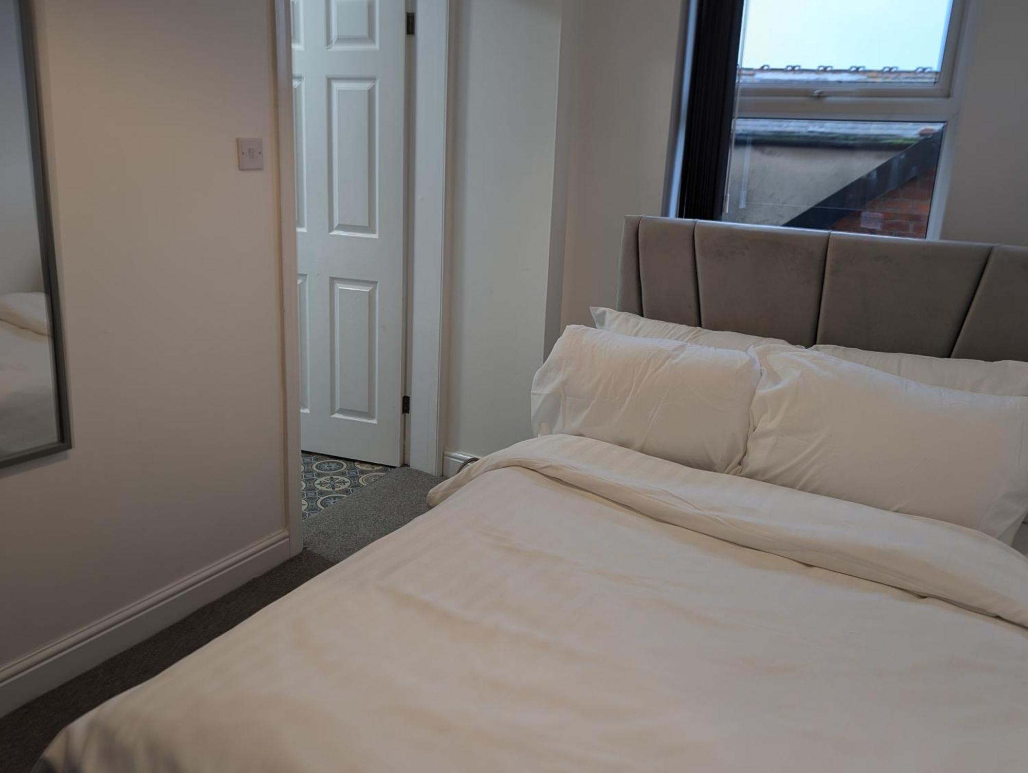 Blok 3 -Jacuzzi Suites, Apartment & Ensuite Rooms 블랙풀 외부 사진