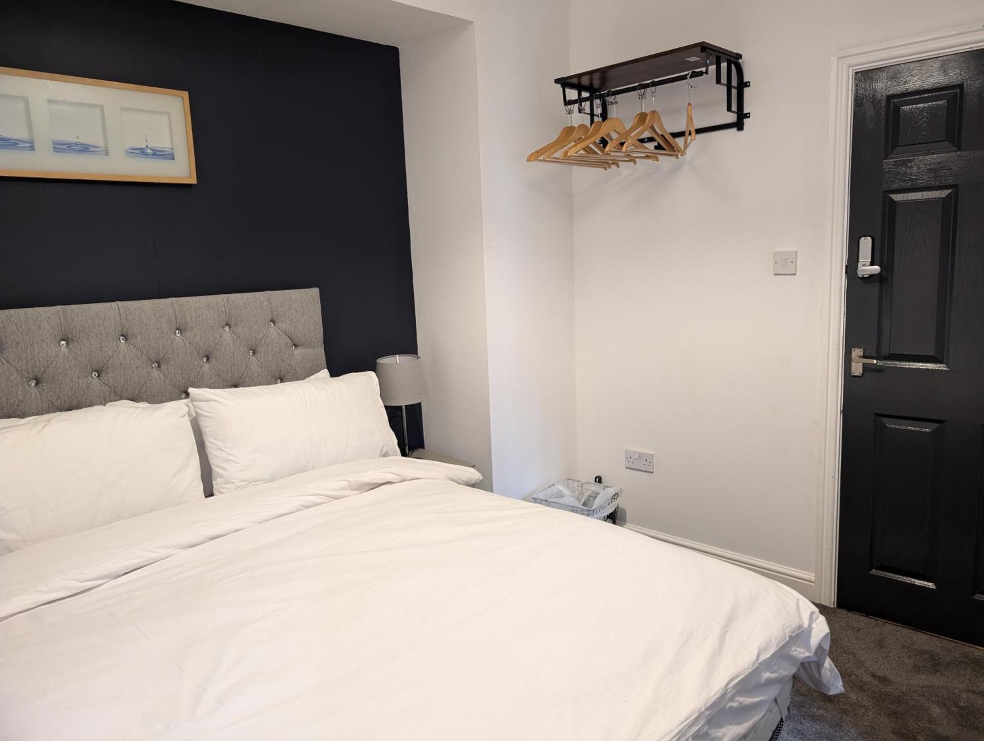 Blok 3 -Jacuzzi Suites, Apartment & Ensuite Rooms 블랙풀 외부 사진